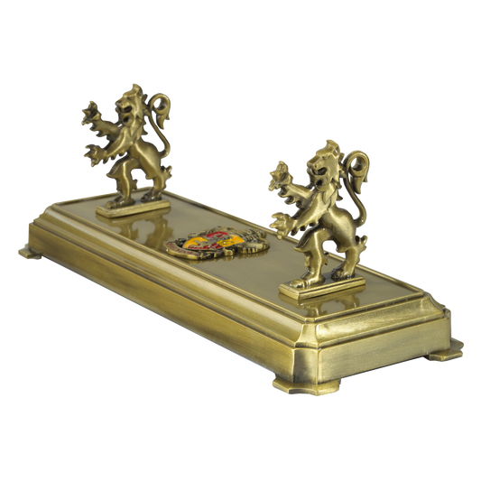Gryffindor Wand Stand