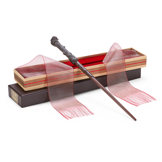 Harry Potter Wand in Ollivanders Box